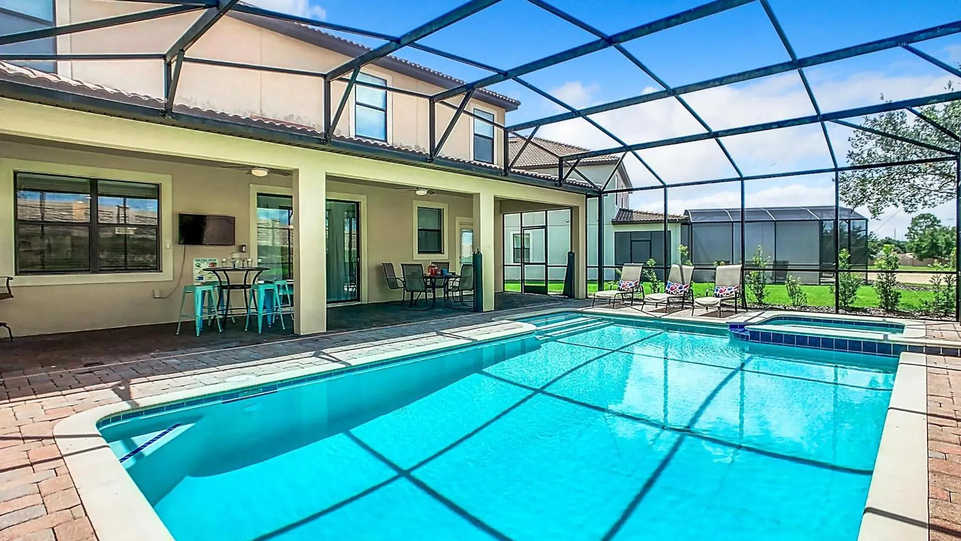 Large Retreat Villa With Pool Game Room Davenport United States