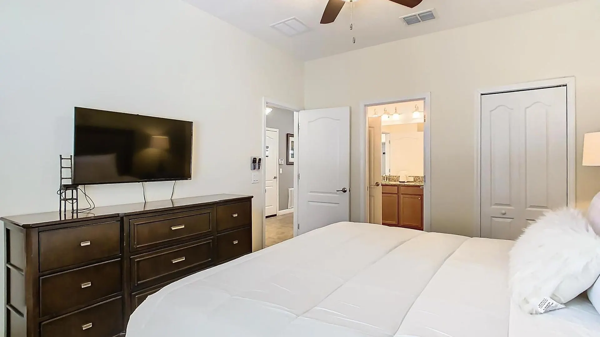 Large Retreat Villa With Pool Game Room Davenport 0*,