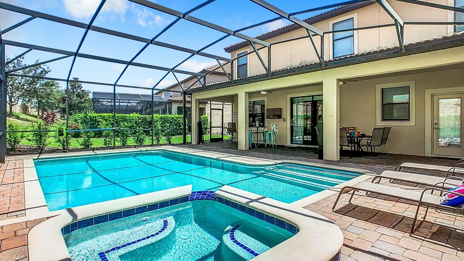 Large Retreat Villa With Pool Game Room Davenport United States